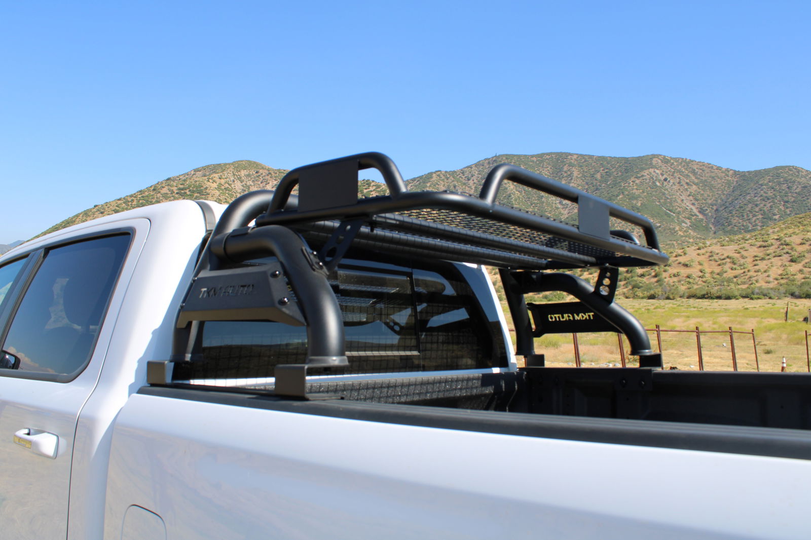 Roll Bar Nero con Luci LED - accessorio pick-up Roll Bar Sardegna